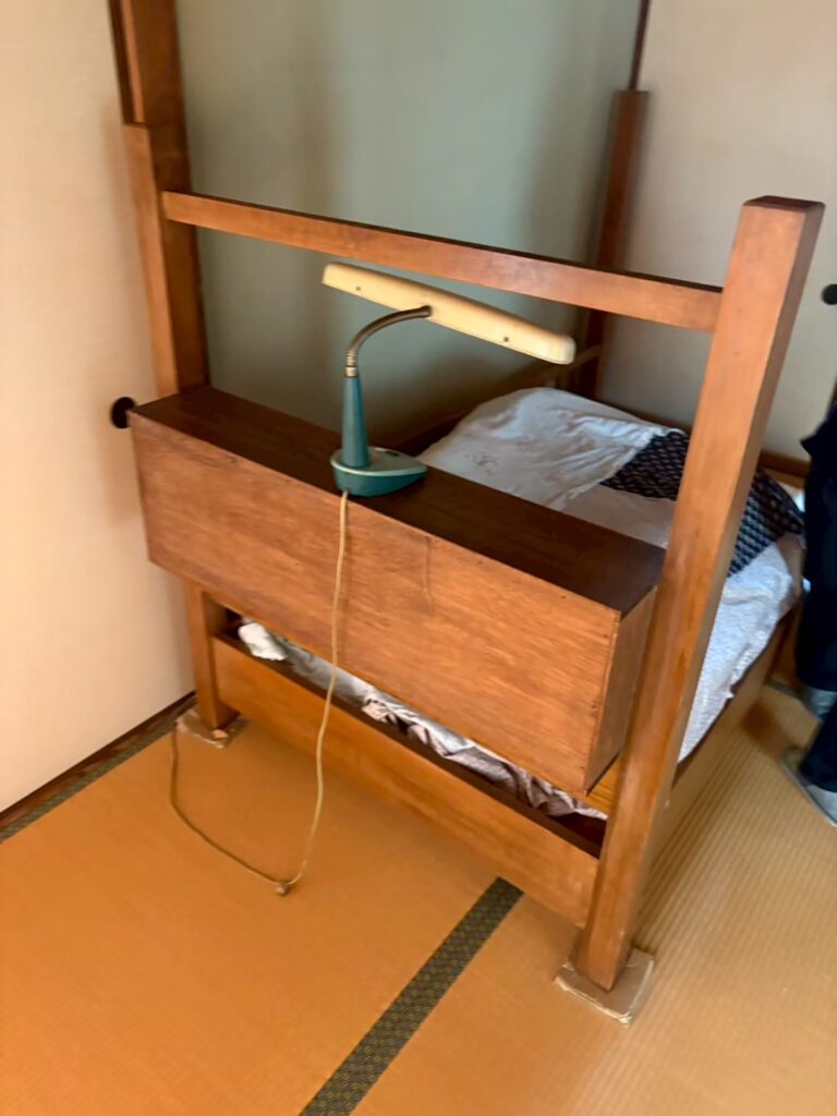 遺品整理｜神奈川県逗子市1R（ワンルーム）マンションＵ.Ｅ様の作業事例 Before