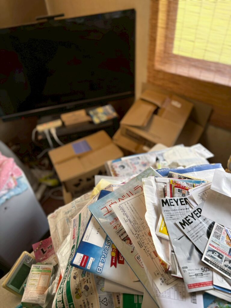 遺品整理｜群馬県千代田町2LDKアパートＮ.Ａ様の作業事例 Before