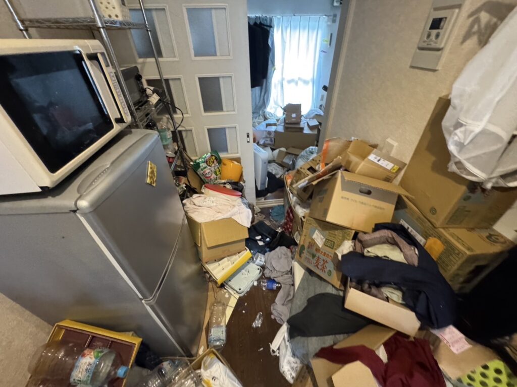 遺品整理｜群馬県高山村1KマンションＹ.Ｍ様の作業事例 Before