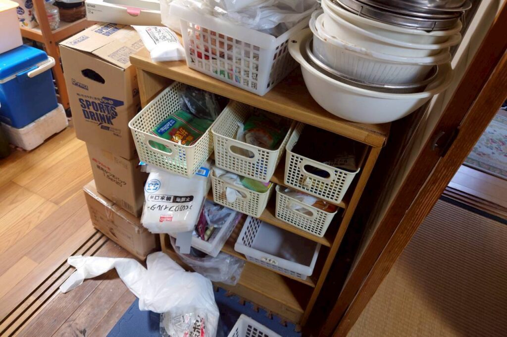 遺品整理｜茨城県坂東市1R（ワンルーム）マンションＳ.Ｒ様の作業事例 Before