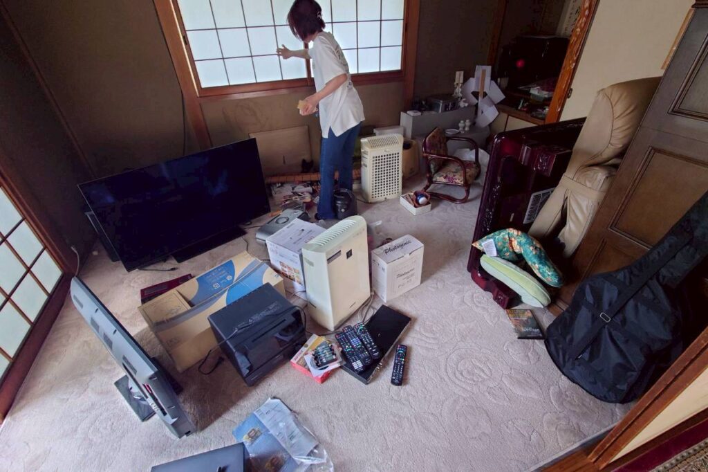 遺品整理｜茨城県神栖市4DK二世帯住宅Ｎ.Ｎ様の作業事例 Before