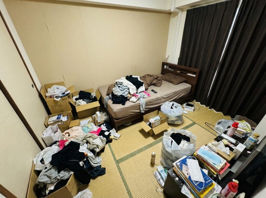 ゴミ屋敷片付け｜鳥取県北栄町2DKアパートＮ.Ａ様の作業事例 Before