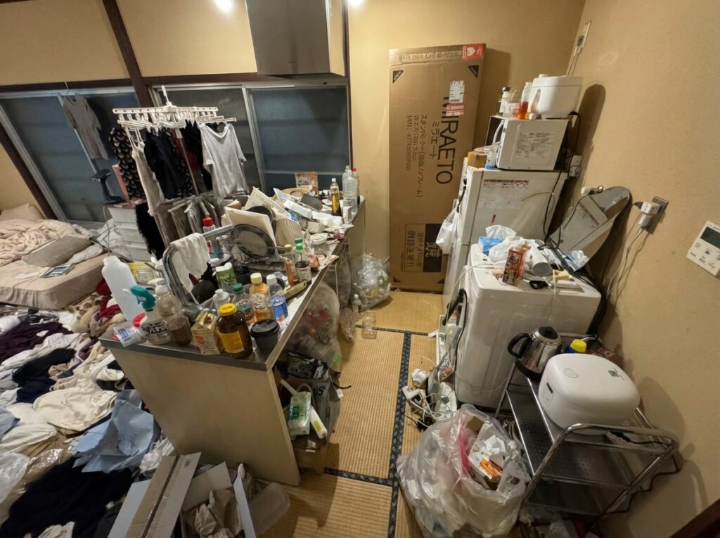 ゴミ屋敷片付け｜鳥取県鳥取市5LDK以上戸建て（一軒家）Ａ.Ｙ様の作業事例 Before