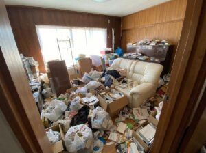 沖縄県名護市3LDKマンションT様のゴミ屋敷片付け事例