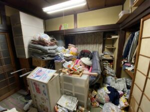 沖縄県宮古島市1DKマンションR様のゴミ屋敷片付け事例
