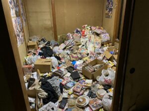 沖縄県東村2DKアパートN様のゴミ屋敷片付け事例