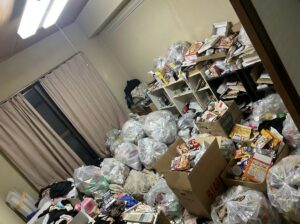 沖縄県嘉手納町1KアパートN様のゴミ屋敷片付け事例