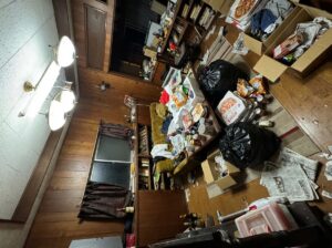 沖縄県南大東村1DKマンションI様のゴミ屋敷片付け事例