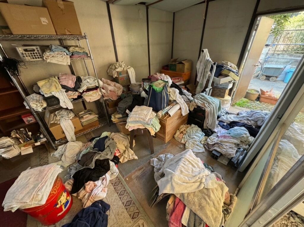 北海道札幌市清田区5LDK以上戸建て（一軒家）T様のゴミ屋敷片付け事例 Before