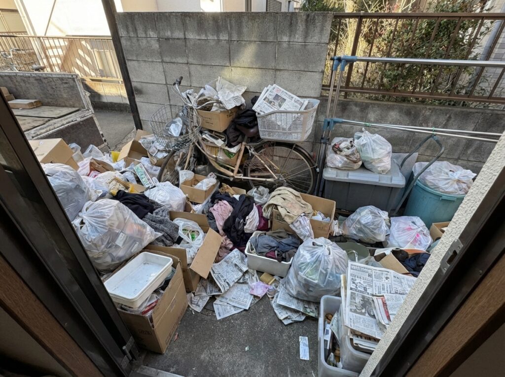 北海道室蘭市3LDK以上マンションK様のゴミ屋敷片付け事例 Before