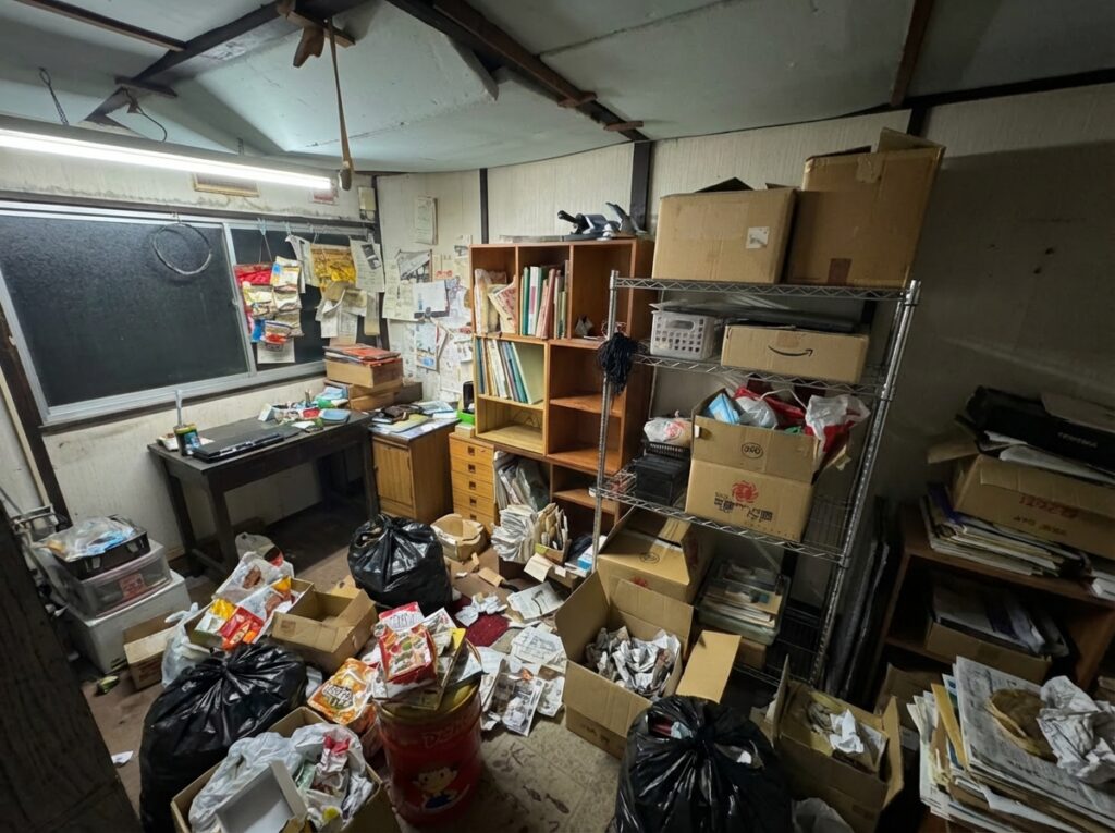 北海道釧路市2LDKアパートF様のゴミ屋敷片付け事例 Before