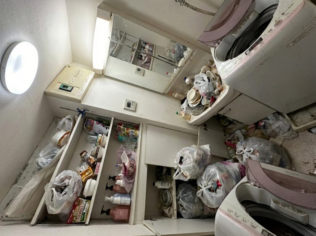 北海道三笠市4LDK戸建て（一軒家）O様のゴミ屋敷片付け事例 Before