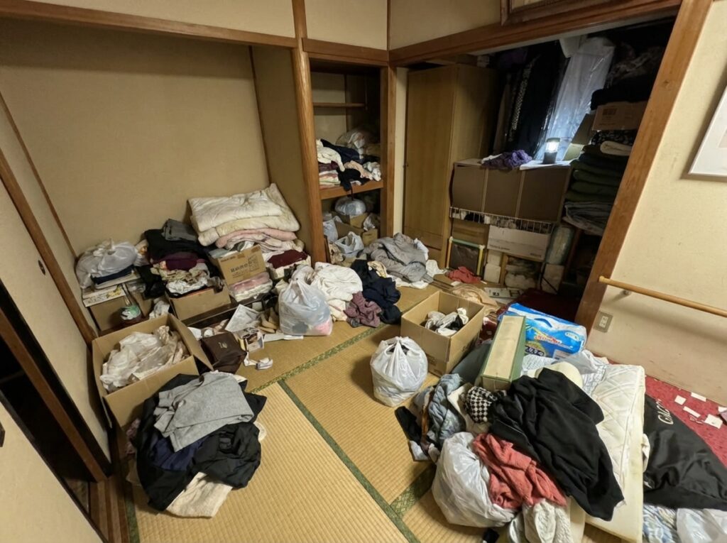 北海道鷹栖町1KマンションA様のゴミ屋敷片付け事例 Before