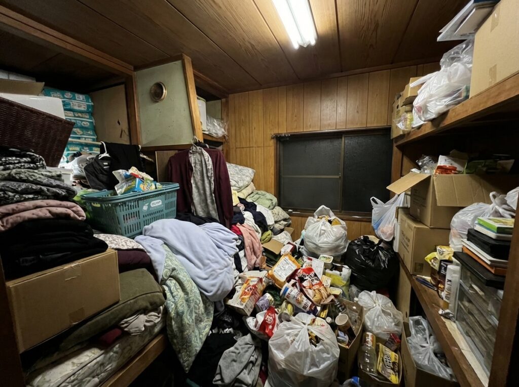北海道東神楽町4LDK戸建て（一軒家）A様のゴミ屋敷片付け事例 Before