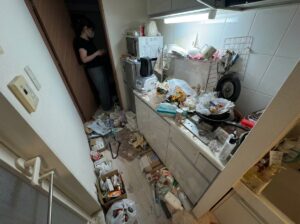 ゴミ屋敷片付け｜島根県安来市1R（ワンルーム）アパートＴ.Ｅ様の作業事例