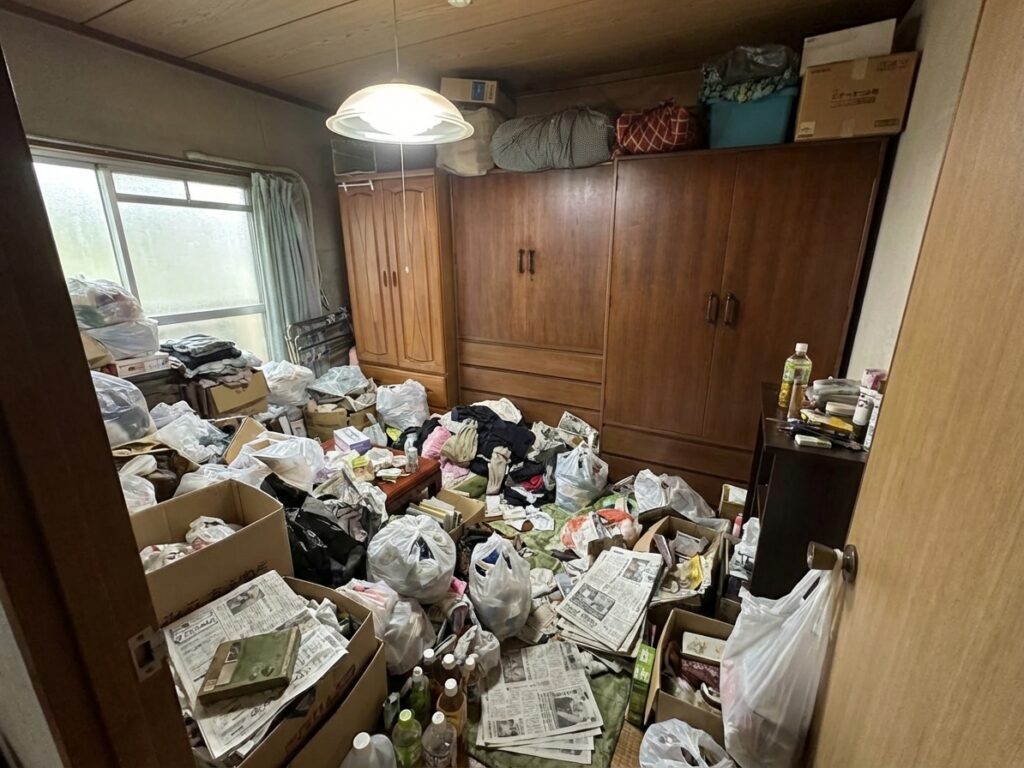 北海道津別町4LDK戸建て（一軒家）A様のゴミ屋敷片付け事例 Before