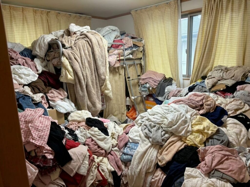 北海道猿払村3LDK以上店舗兼住宅M様のゴミ屋敷片付け事例 Before