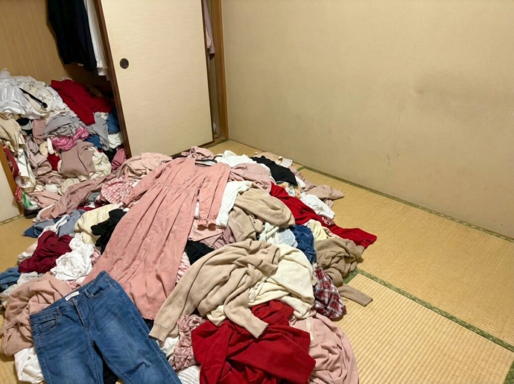 北海道興部町1KマンションK様のゴミ屋敷片付け事例 Before